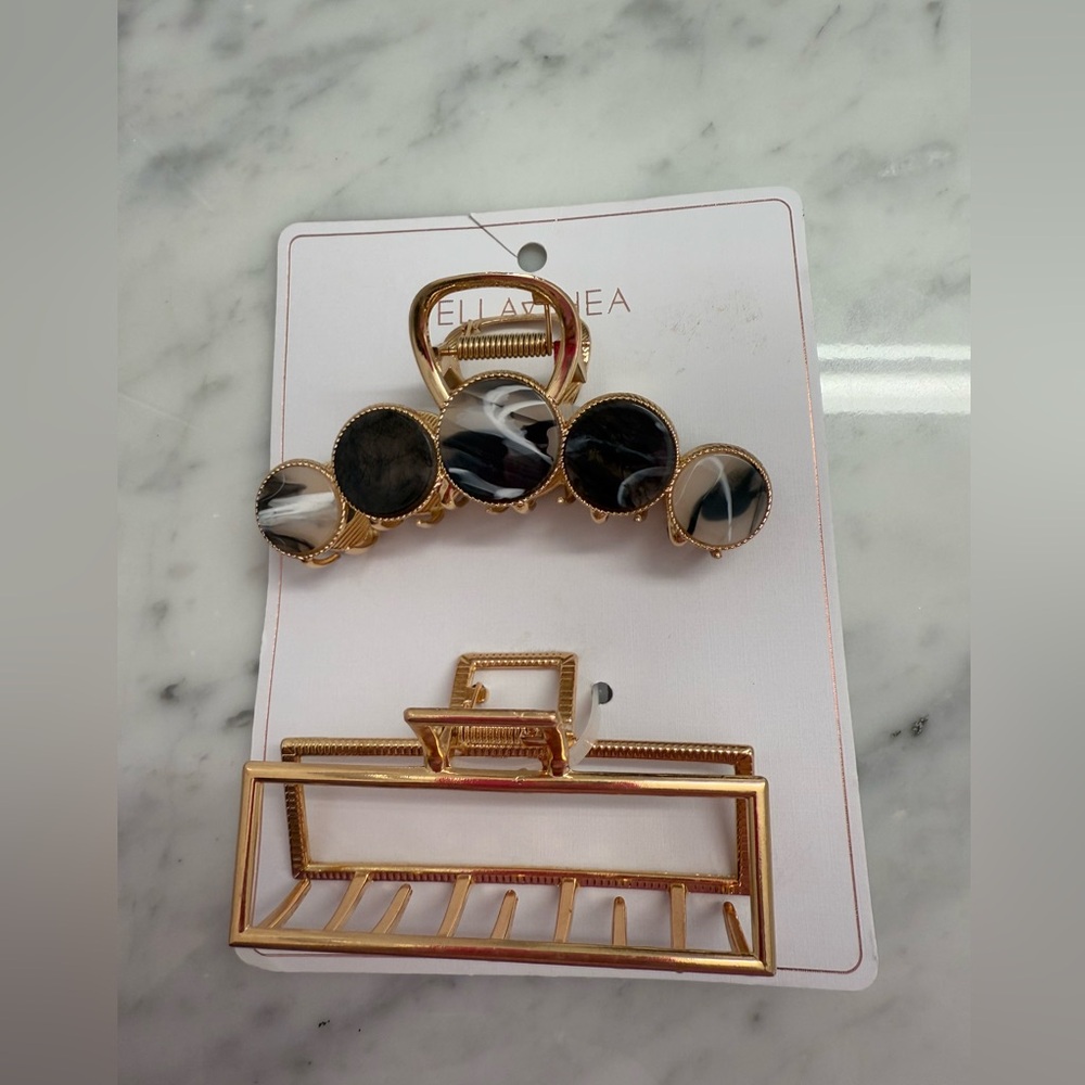 Ella Shea by Kohls Hair clips. NWT.